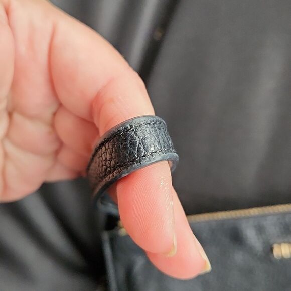 Michael Kors Black Textured Wristlet Pebbled Leather Wallet Clutch Purse - Picture 3 of 13